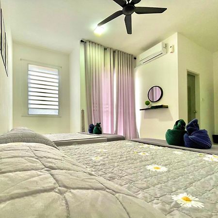 Hanan Homestay Klebang Ipoh With A View Of Mount Korbu, For Musl!M Only!! Exteriér fotografie