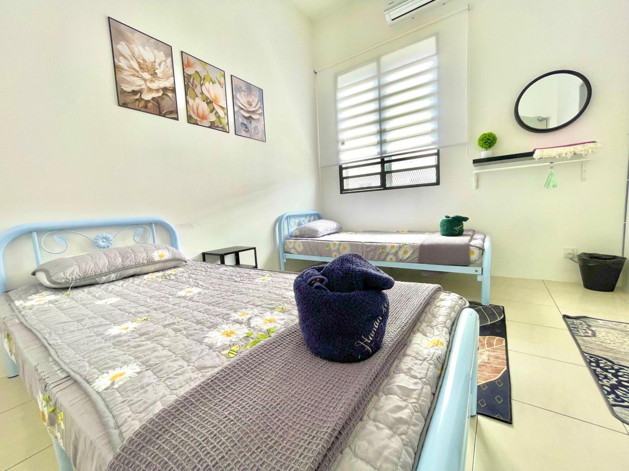 Hanan Homestay Klebang Ipoh With A View Of Mount Korbu, For Musl!M Only!! Exteriér fotografie