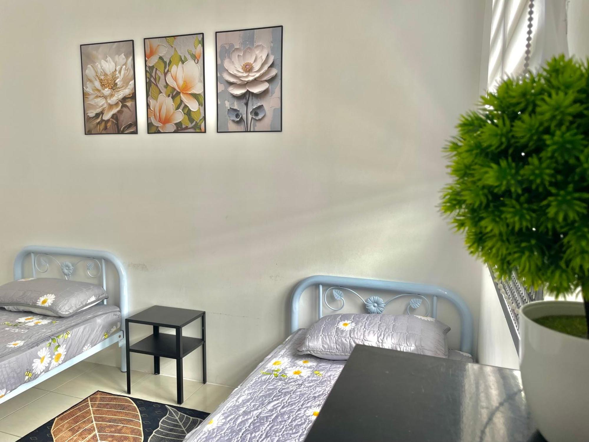 Hanan Homestay Klebang Ipoh With A View Of Mount Korbu, For Musl!M Only!! Exteriér fotografie